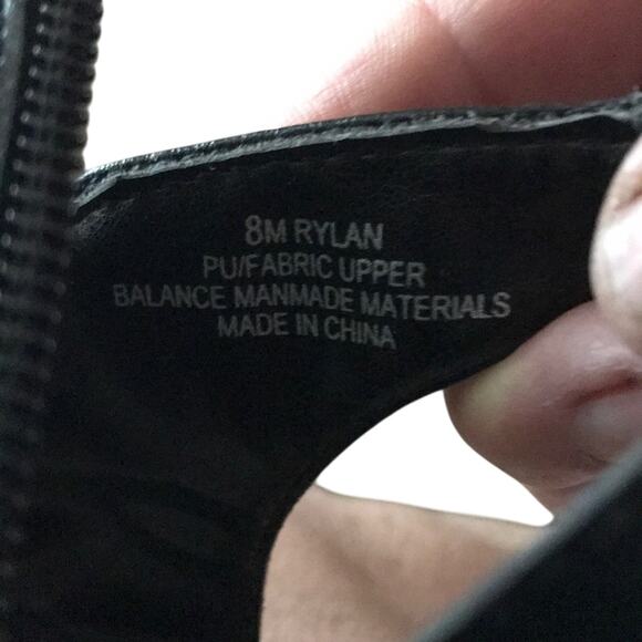 EUC Db Sz 8 Rylan Laced PU/Fabric Stylish Laced side zip open toe sandals - Picture 4 of 7